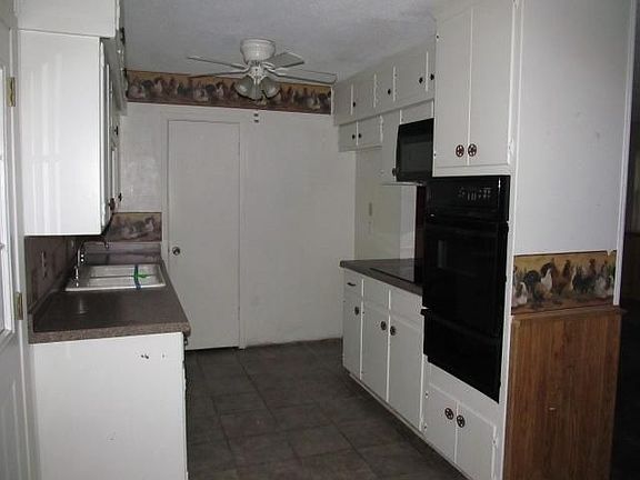 4th image of 516 Opal St