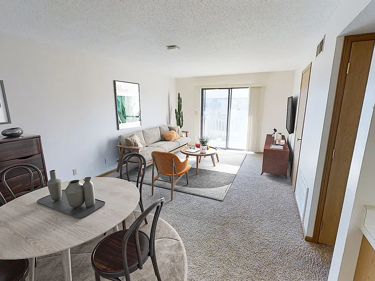 4815 Todd Dr — Photo 2