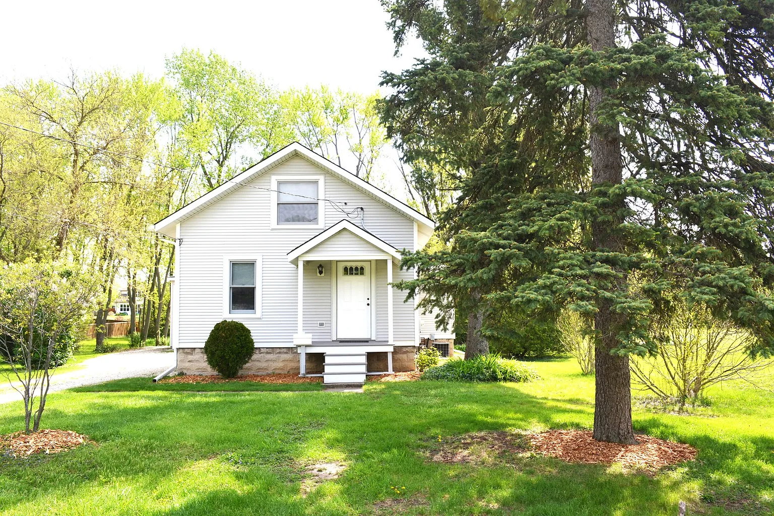 6111 Dunham Rd photo 1