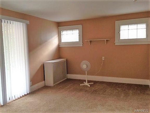 3rd image of 90 Courier Blvd