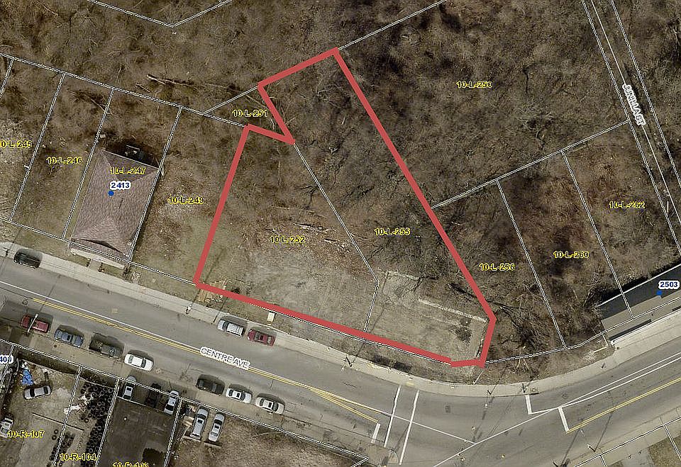 2nd image of 2435 Centre Ave