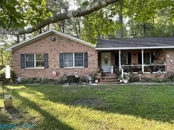 25 Langford Ln, Water View, VA 23180