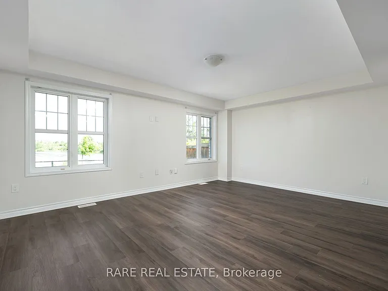 14 Bannister Cres — Photo 6