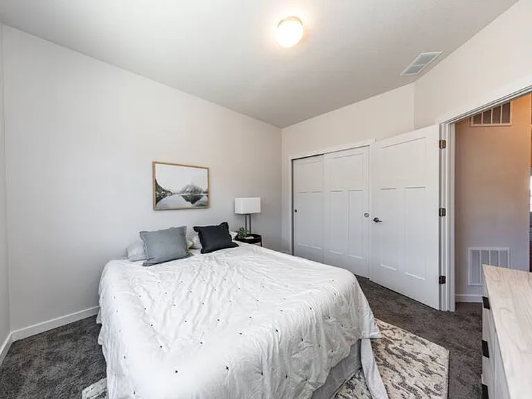 5722 Villa Lorenzo Dr — Photo 27