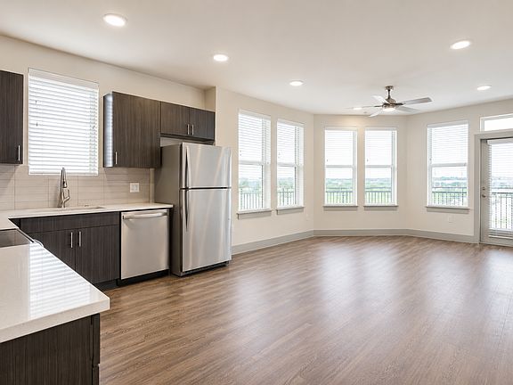 2nd image of 1700 W Frankford Rd APT 3232