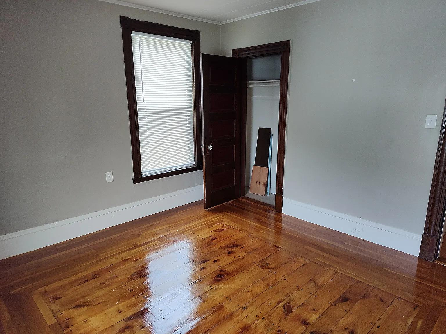 1 bed, 900 sqft, $1,700 — Photo 3