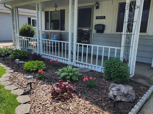 26673 Alden St, Madison Heights, MI 48071