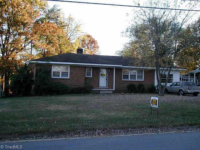 1st image of 2253 E Wilkins St