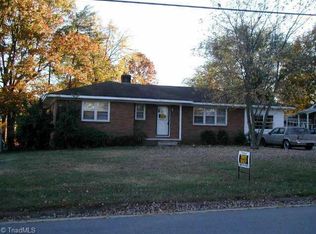 2253 E Wilkins St, Burlington, NC 27217