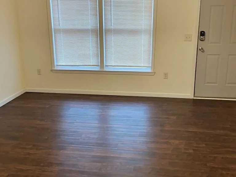 Couch Apartments — Photo 16