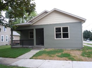 1402 Charles St, La Crosse, WI 54603