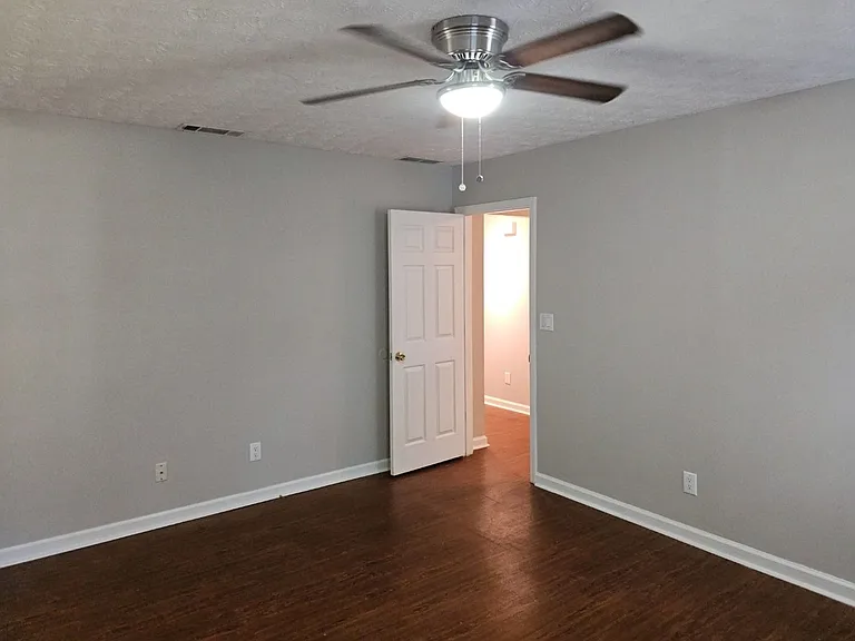 12205 Cypress Way — Photo 39