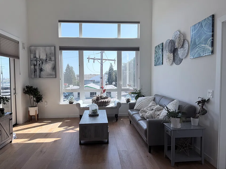 400 El Camino Real #418