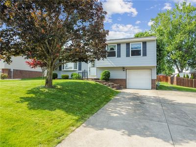 211 Old Meadow Dr, Greensburg, PA, 15601