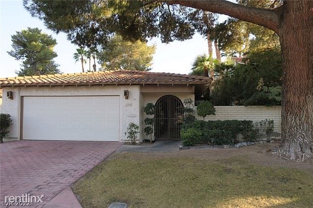 1st image of 3309 Calle De Corrida