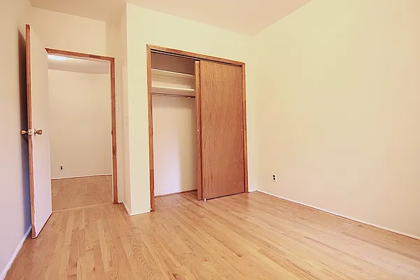 Rented by Compass | media 10