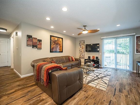 5th image of 12145 Prestonpark Ln