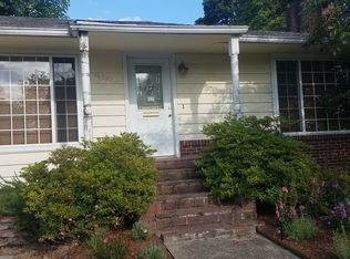 910 17th St NE, Salem, OR