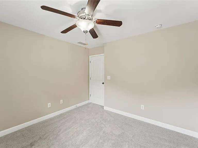 6370 Shiloh Woods Dr — Photo 56