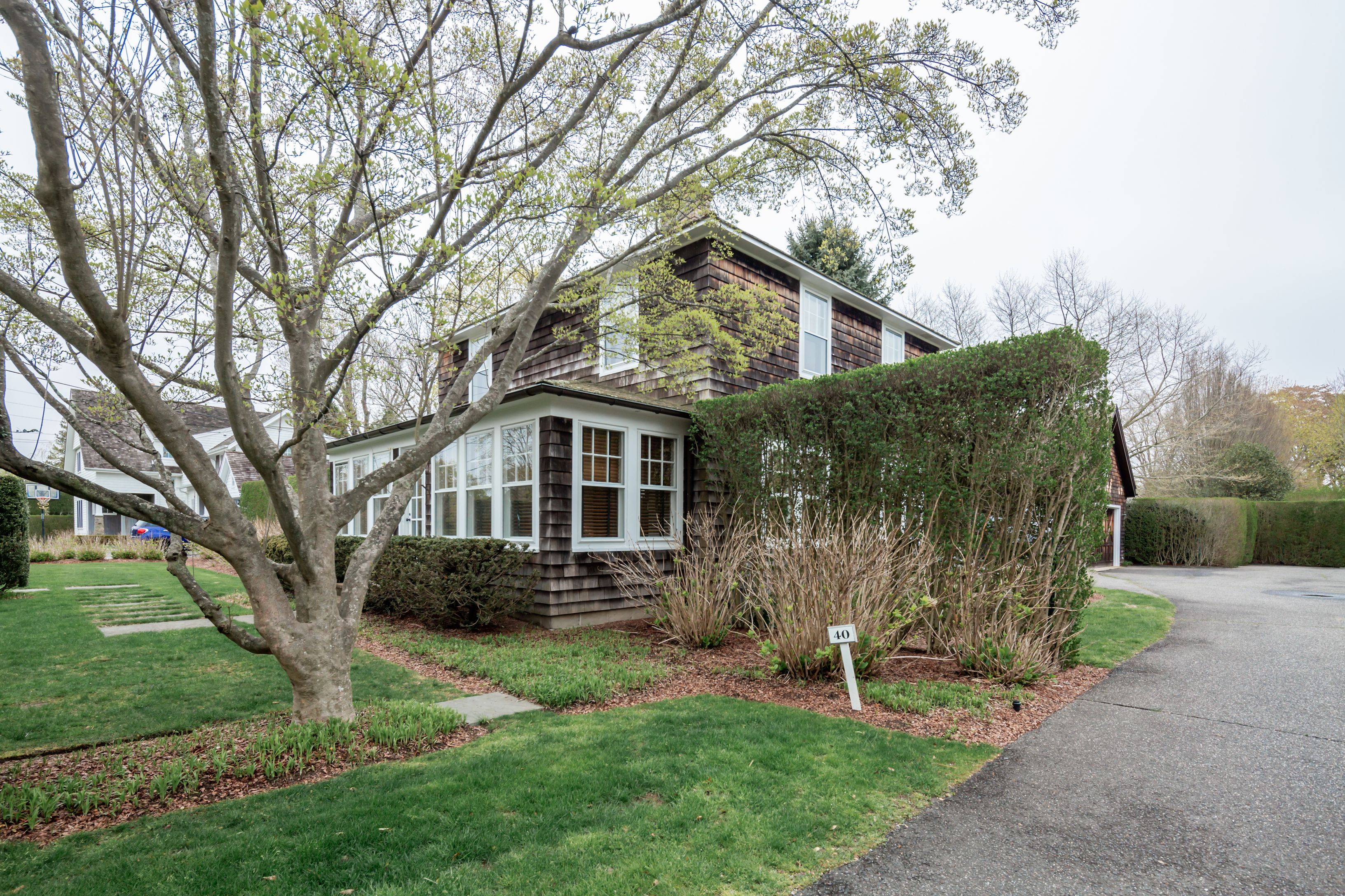 40 Mcguirk St, East Hampton, NY 11937 Out East