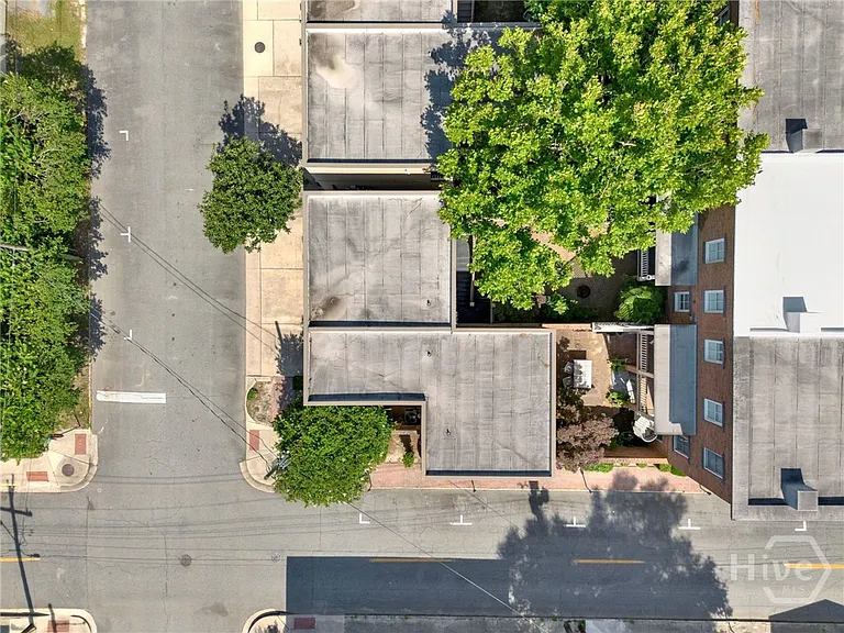 302 W Wayne St #CARRIAGE HOUSE — Photo 39