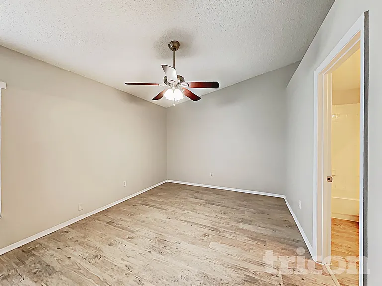 1576 Palmstone Dr — Photo 6