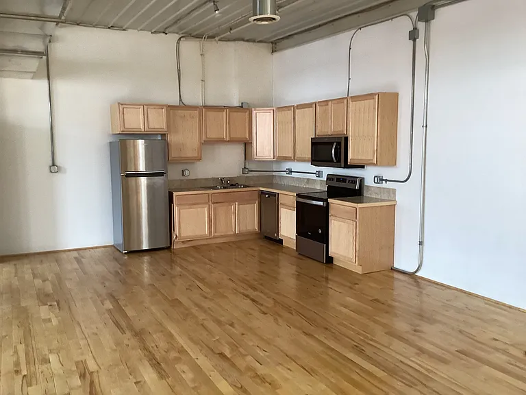 301 Henderson Ave — Photo 1