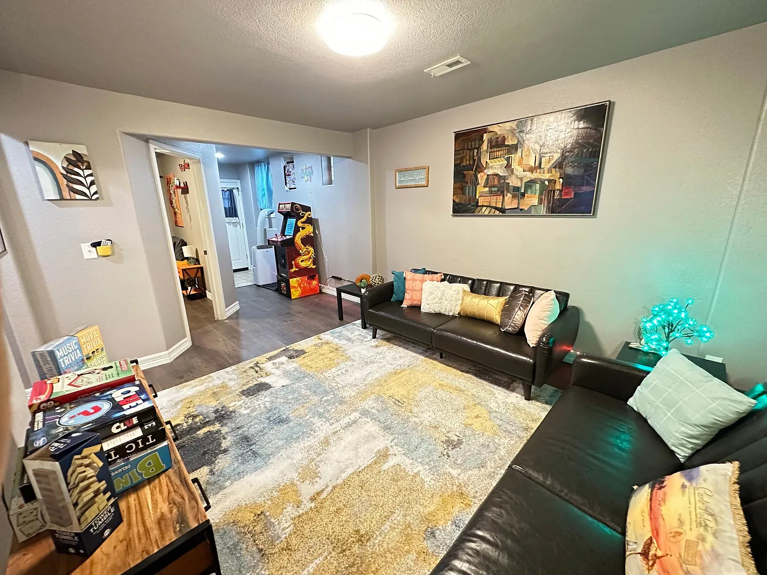 3 bed, $4,000 — Photo 4