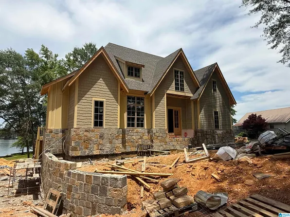 105 Rivercrest Ln, Vincent, AL 35178