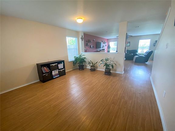 4th image of 11829 Plains Valley Dr
