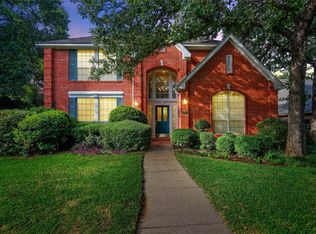 3907 Farmingdale Dr, Arlington, TX 76001