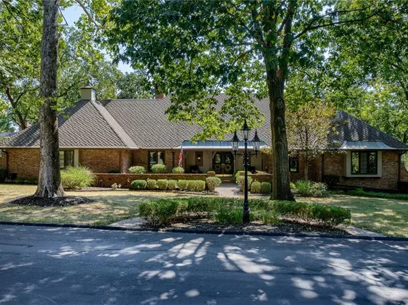 22 Wycklow St, Overland Park, KS 66207
