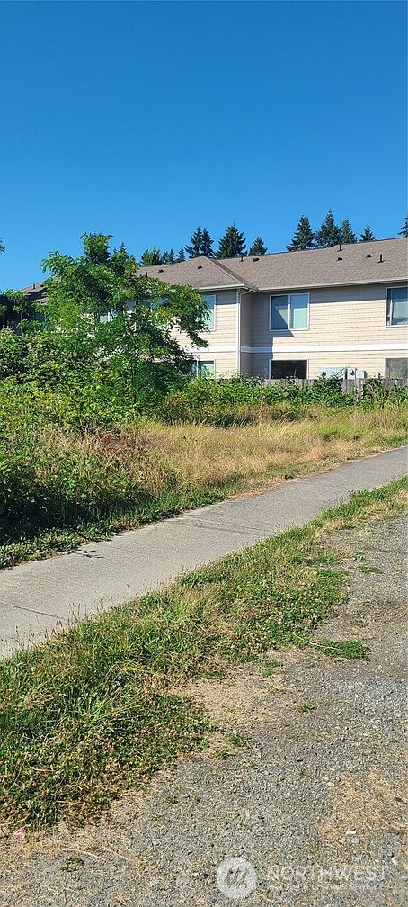 1st image of 211 Bridge Street SW
