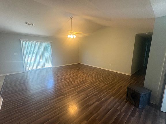 5th image of 3148 Skyhawk Dr
