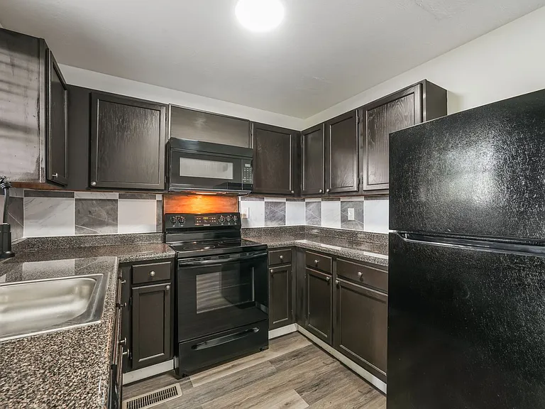 Hillwood Villas — Photo 65