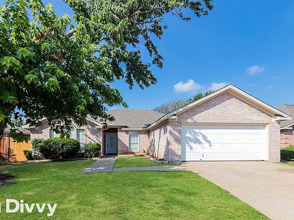3rd image of 3717 Fleetwood Dr