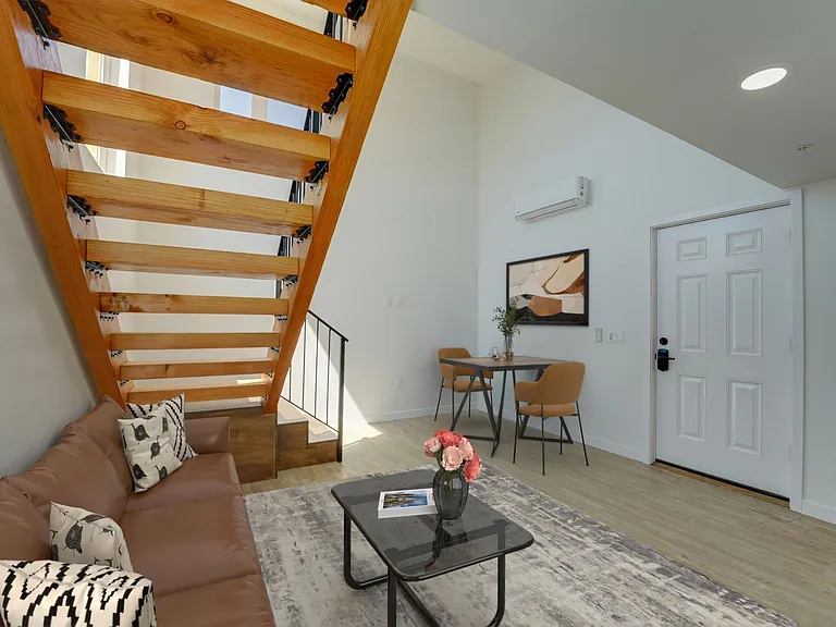 Duplet at Hillcrest | Modern Studio, 1 & 3 Bedroom Apartments — Photo 11