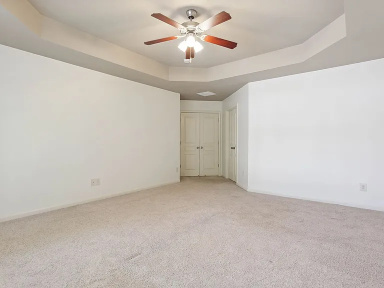 655 Township Cir — Photo 16