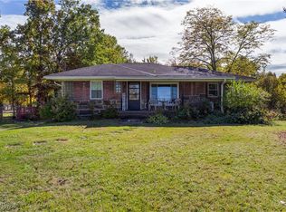 6565 McCartney Rd, Lowellville, OH 44436