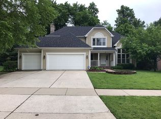 2755 Clara Ave, Aurora, IL 60502