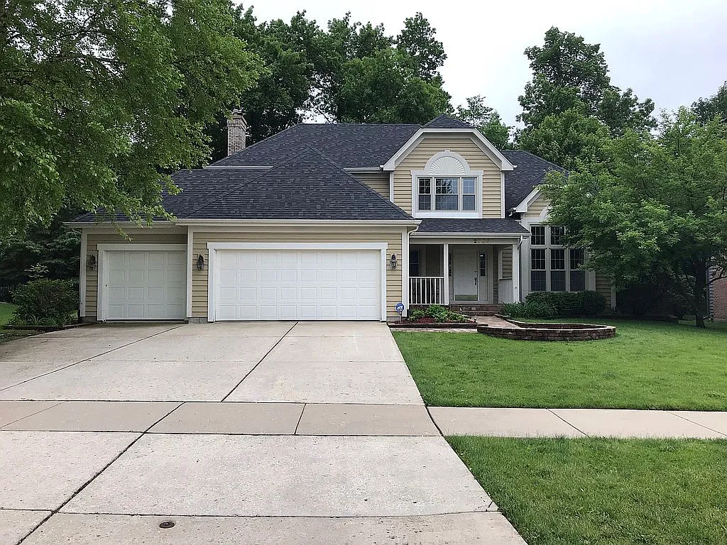 2755 Clara Ave photo 1