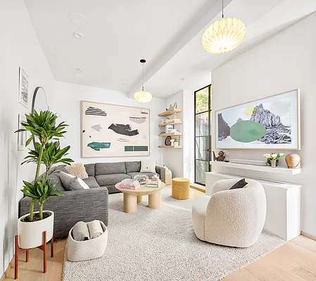 Sold by Compass | media 2