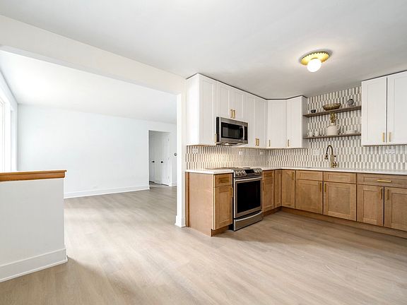 4th image of 5516 W Higgins Ave APT Gnw