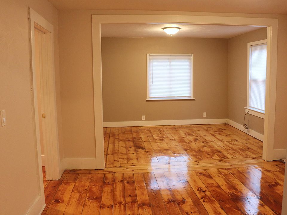 DINING & LIVING ROOM