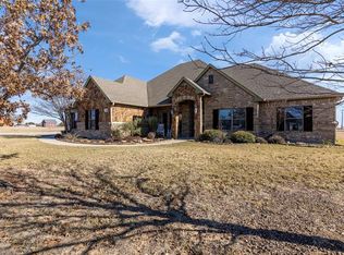 102 Sky Way, Rhome, TX 76078