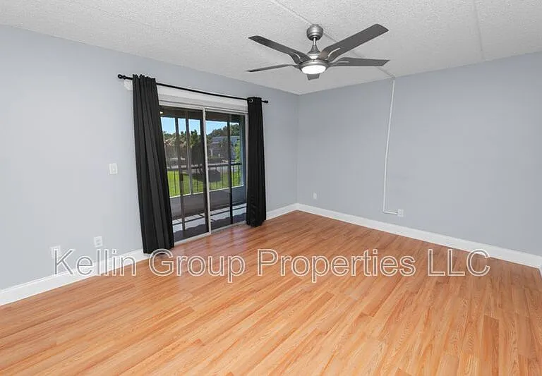 2862 Somerset Park Dr — Photo 18