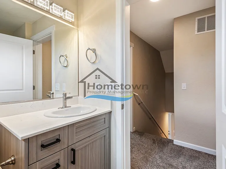 705 E Alaina Ave — Photo 26