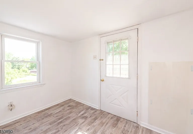 29 Broad St #A — Photo 8