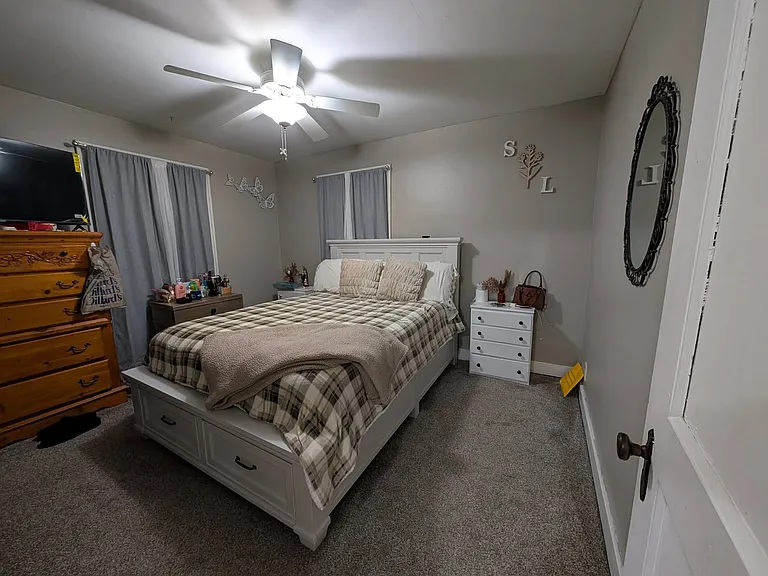 2338 Iowa St — Photo 6