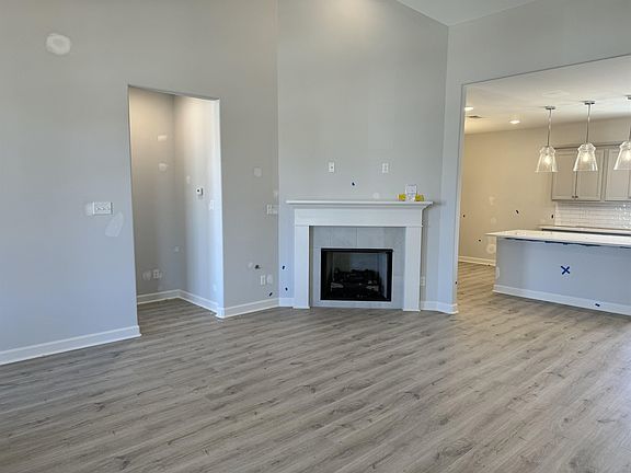 2nd image of 8783 Bedfordshire Dr #37